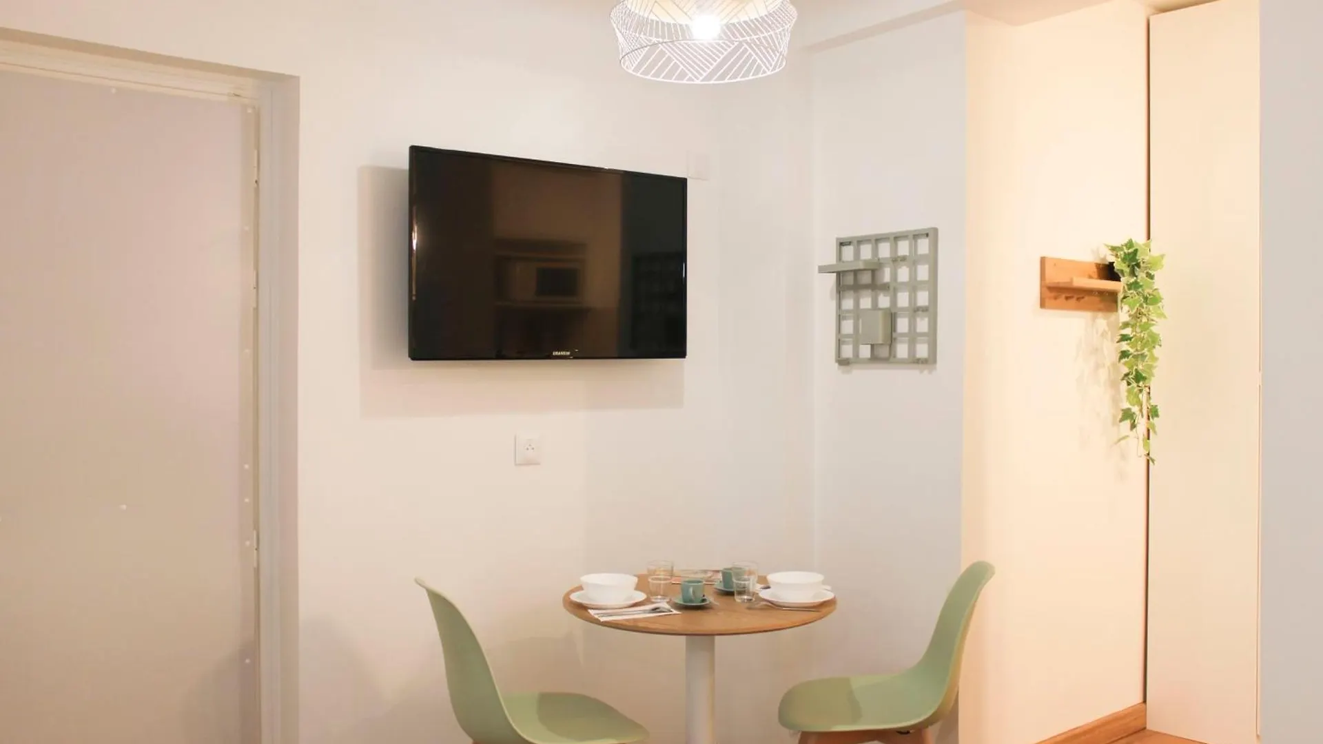 Charming Apartment For 2 In The Heart Of פריז