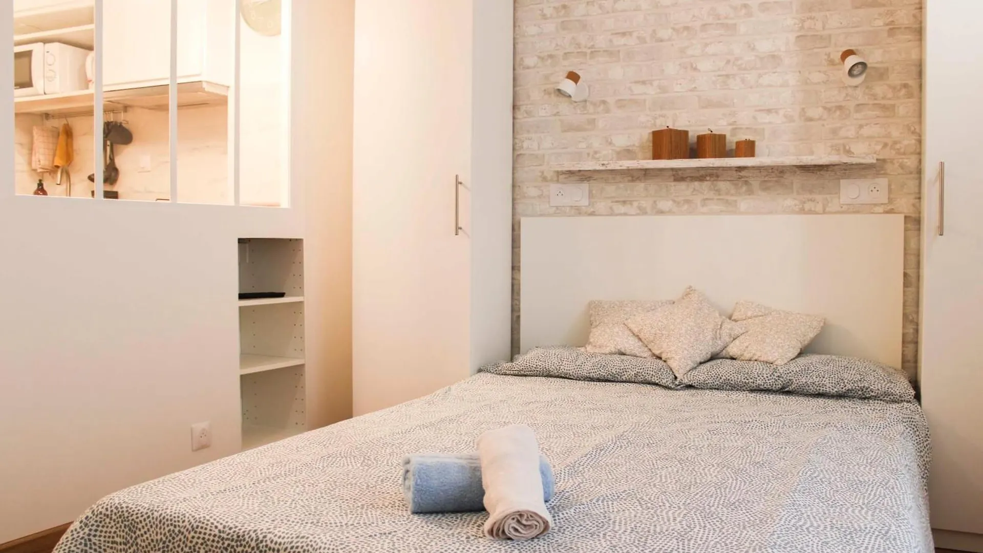 Charming Apartment For 2 In The Heart Of פריז